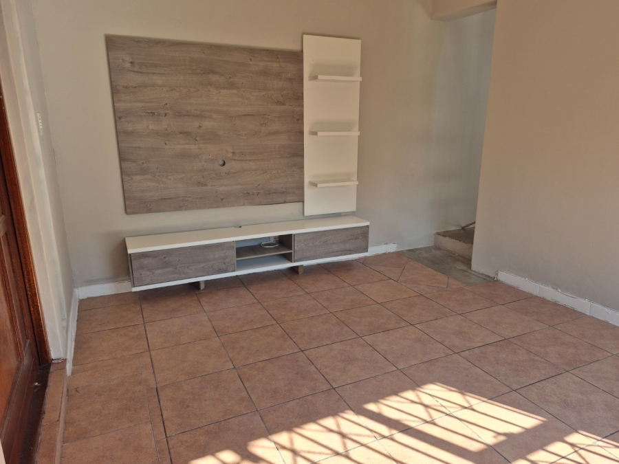 To Let 5 Bedroom Property for Rent in The Reeds Gauteng