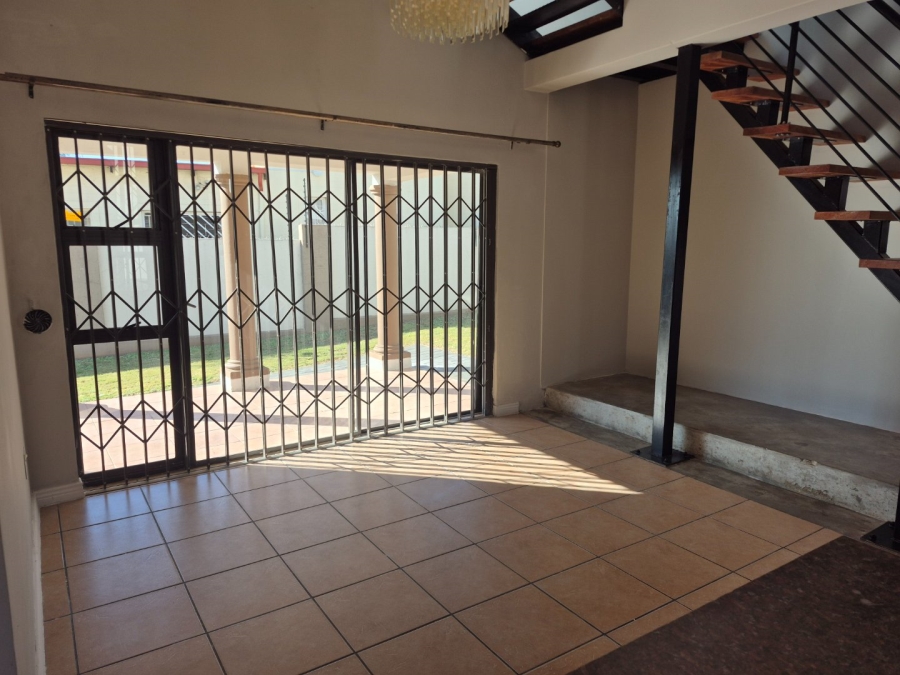 To Let 5 Bedroom Property for Rent in The Reeds Gauteng