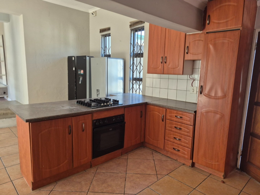 To Let 5 Bedroom Property for Rent in The Reeds Gauteng