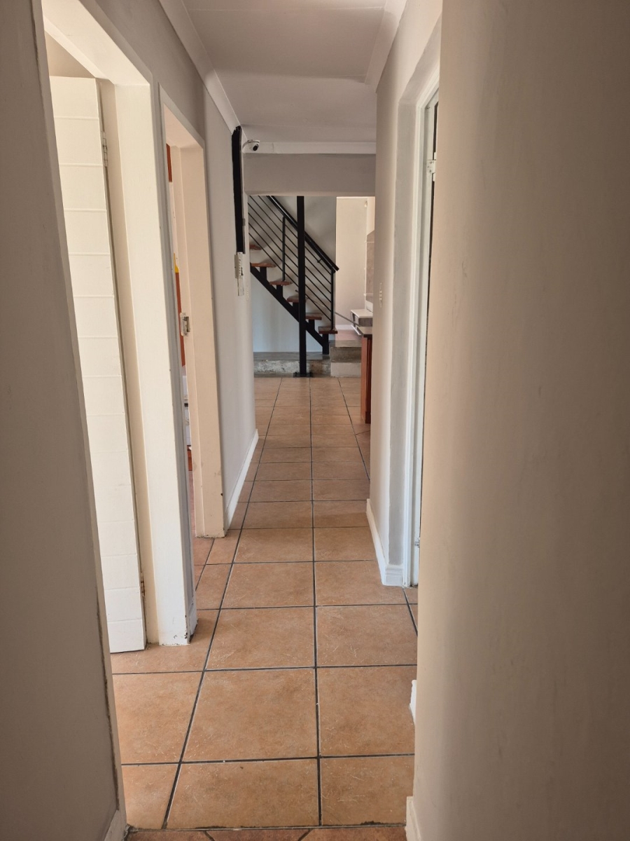 To Let 5 Bedroom Property for Rent in The Reeds Gauteng