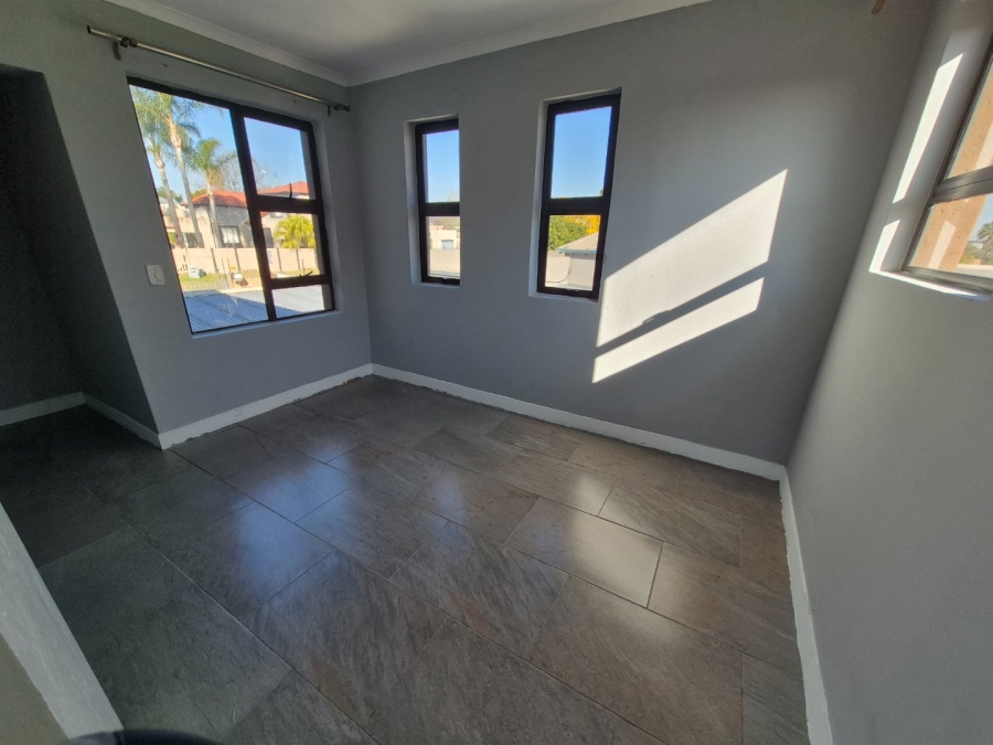 To Let 5 Bedroom Property for Rent in The Reeds Gauteng