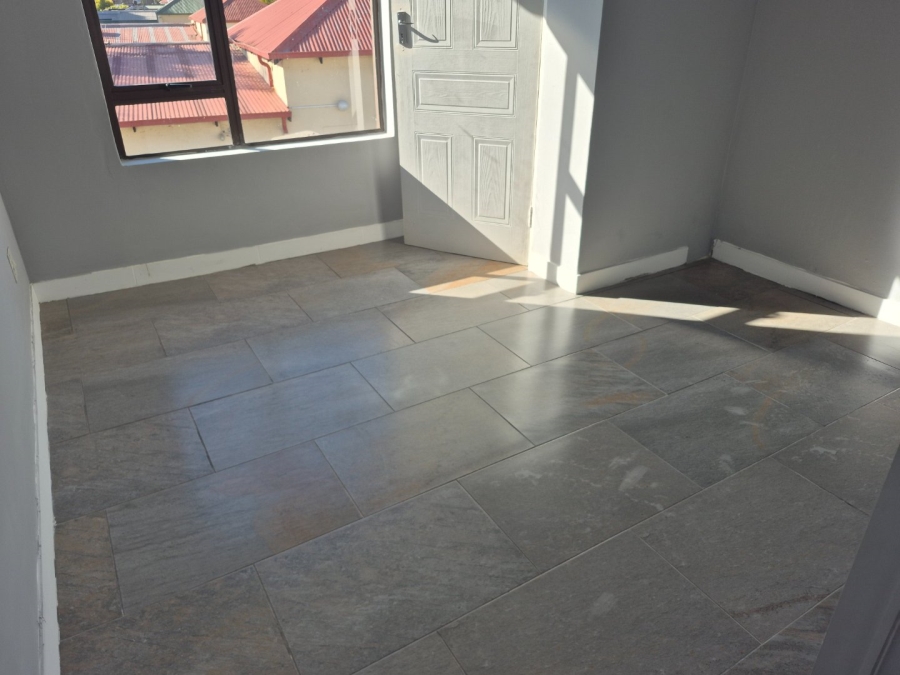 To Let 5 Bedroom Property for Rent in The Reeds Gauteng