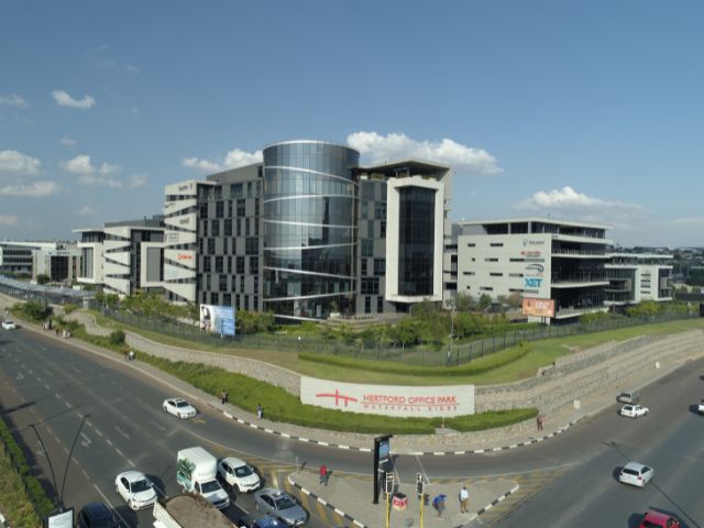 To Let Commercial Property for Rent in Vorna Valley Gauteng