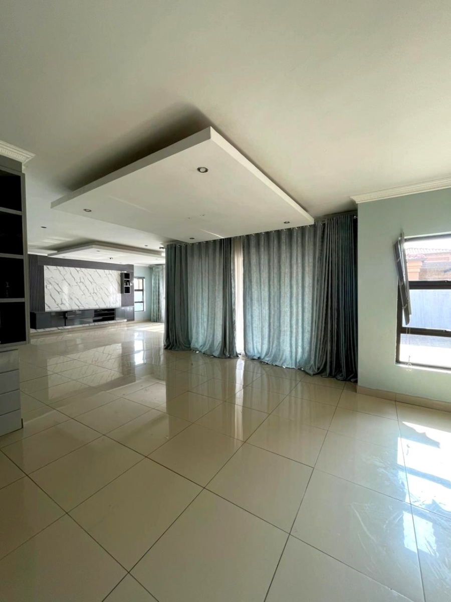  Bedroom Property for Sale in Risiville Gauteng