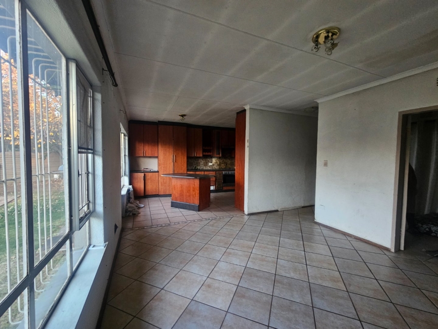 3 Bedroom Property for Sale in Crystal Park Gauteng