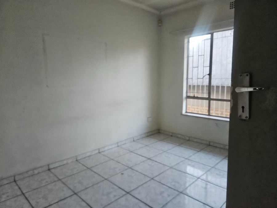 3 Bedroom Property for Sale in Crystal Park Gauteng