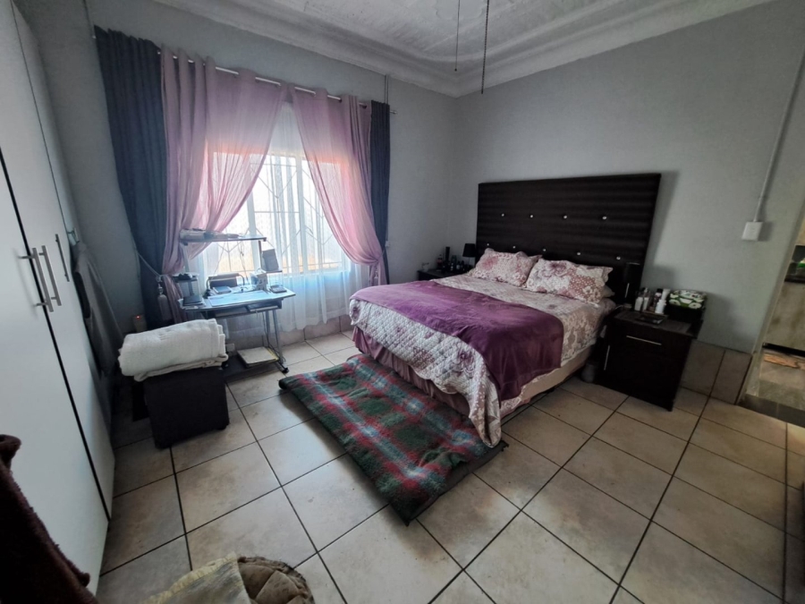 Commercial Property for Sale in Hallgate Gauteng