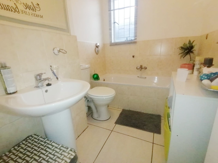 3 Bedroom Property for Sale in Aloe Ridge Estate Gauteng