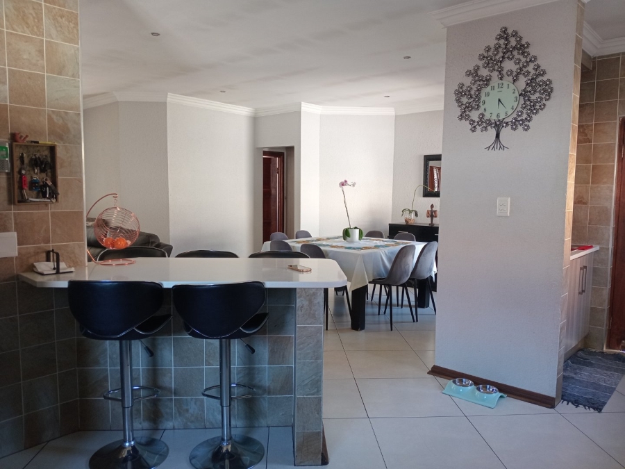 3 Bedroom Property for Sale in Rua Vista Gauteng