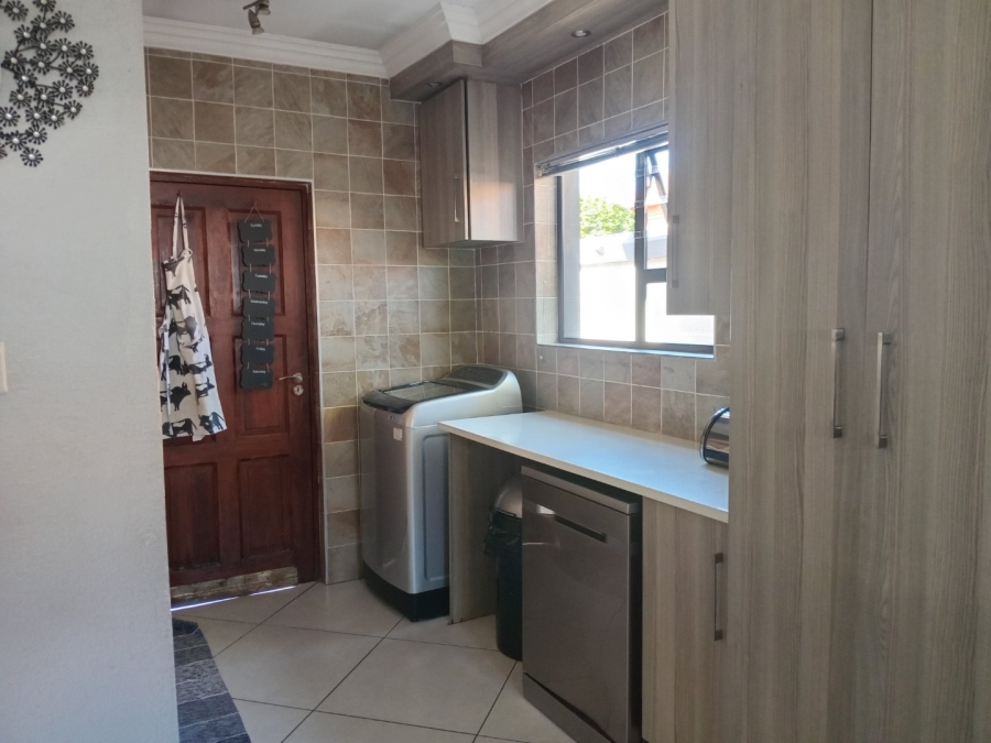 3 Bedroom Property for Sale in Rua Vista Gauteng