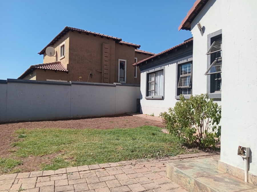 3 Bedroom Property for Sale in Rua Vista Gauteng