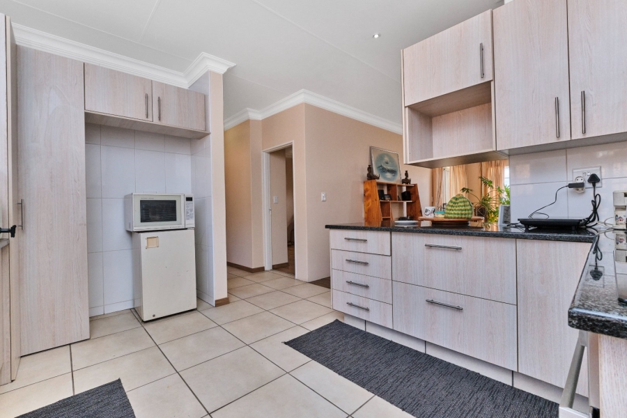 2 Bedroom Property for Sale in Amorosa Gauteng