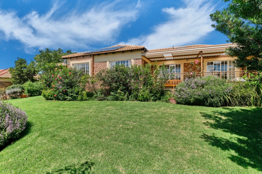 2 Bedroom Property for Sale in Amorosa Gauteng