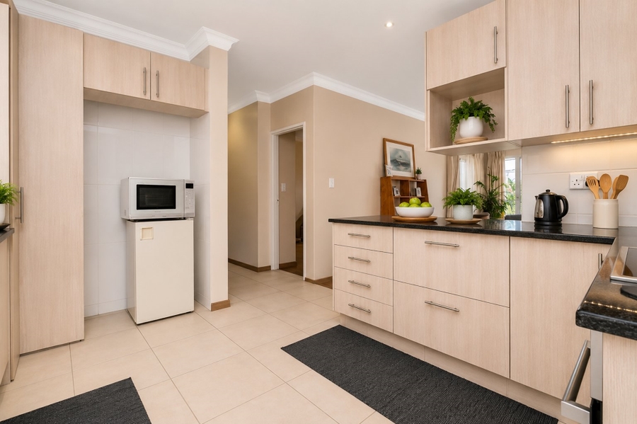 2 Bedroom Property for Sale in Amorosa Gauteng