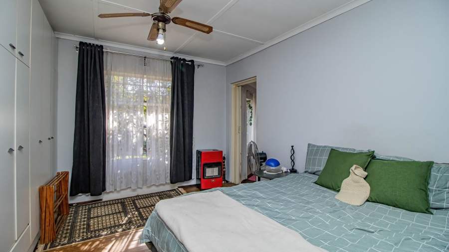 5 Bedroom Property for Sale in Bonaero Park Gauteng