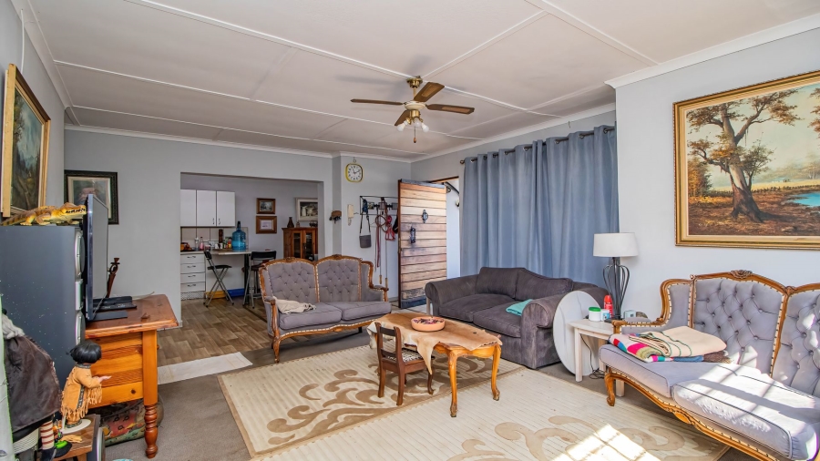 5 Bedroom Property for Sale in Bonaero Park Gauteng