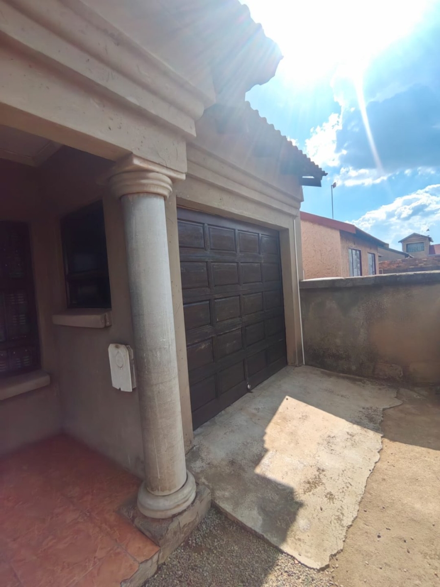 3 Bedroom Property for Sale in Vosloorus Ext 25 Gauteng