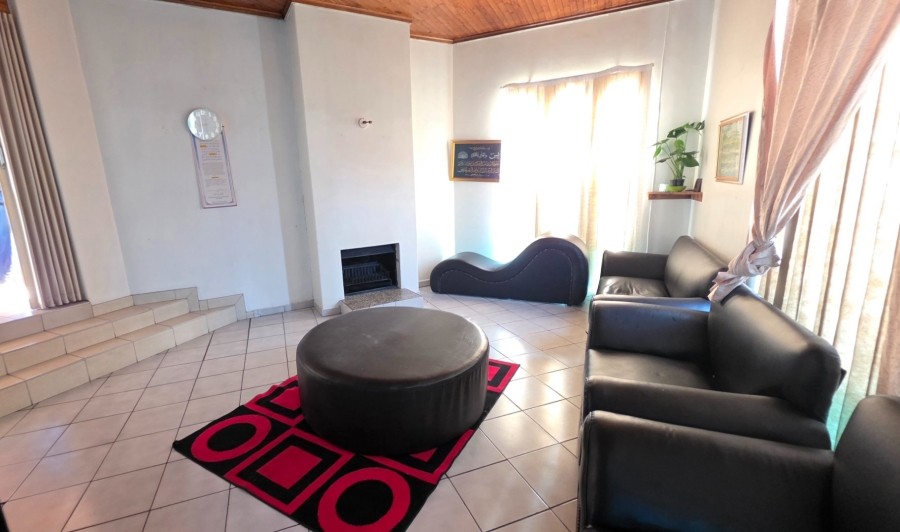 3 Bedroom Property for Sale in Laudium Gauteng
