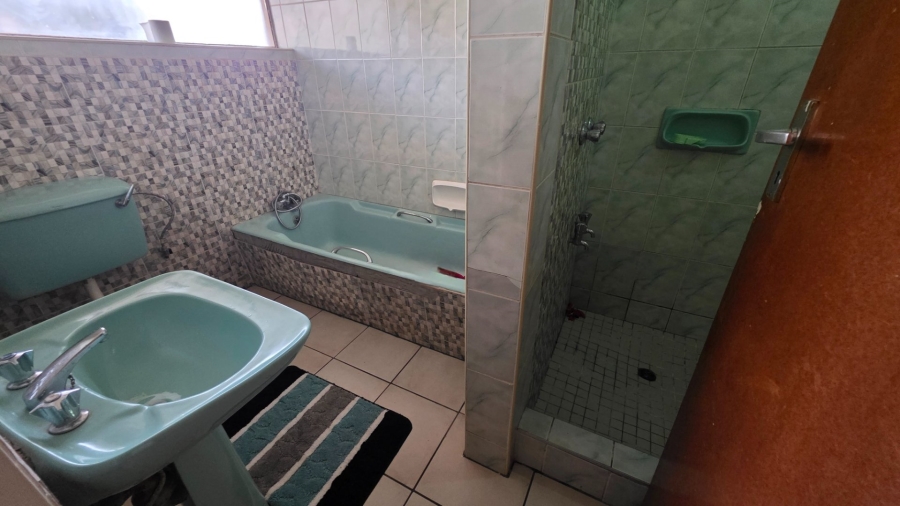 3 Bedroom Property for Sale in Laudium Gauteng