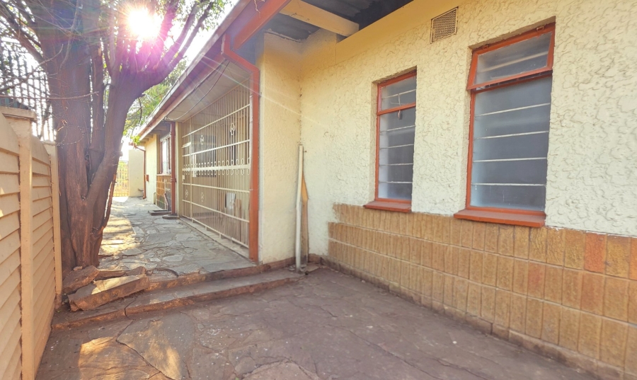 3 Bedroom Property for Sale in Laudium Gauteng