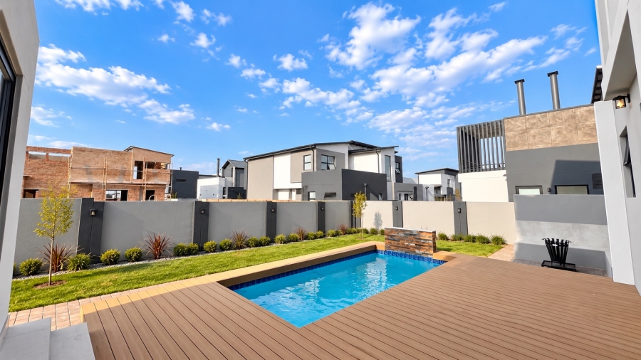 4 Bedroom Property for Sale in Fountainbrook Estate Gauteng