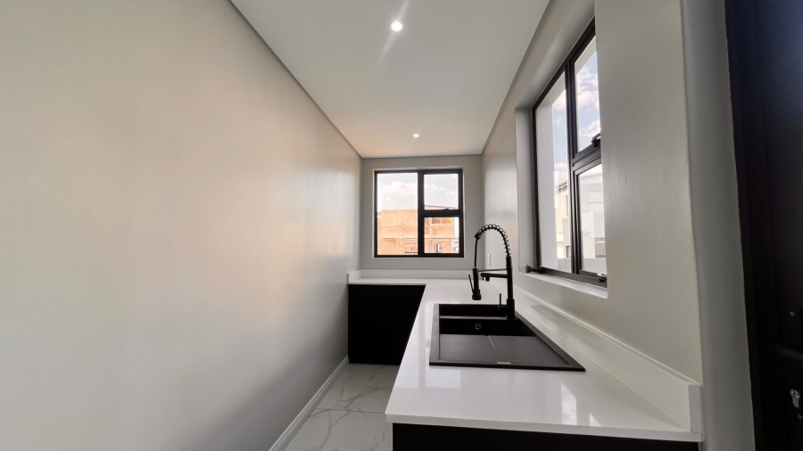 4 Bedroom Property for Sale in Fountainbrook Estate Gauteng