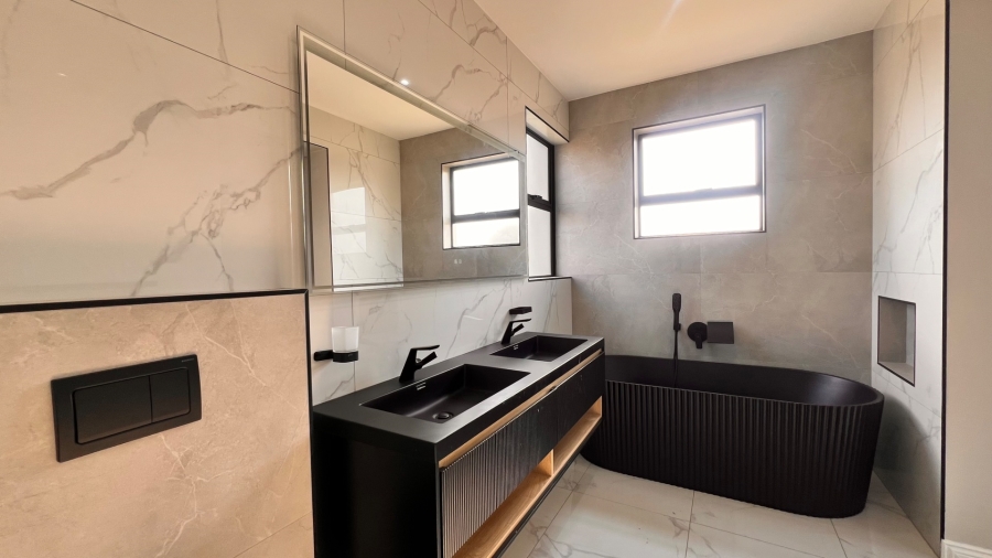 4 Bedroom Property for Sale in Fountainbrook Estate Gauteng