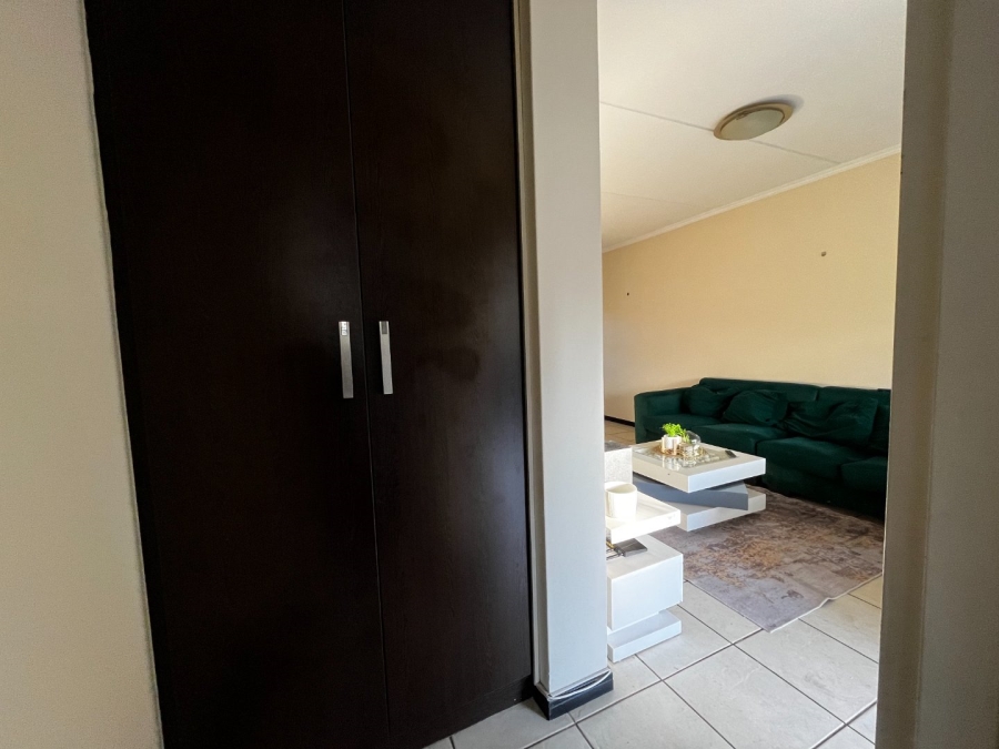 3 Bedroom Property for Sale in Gleneagles Gauteng