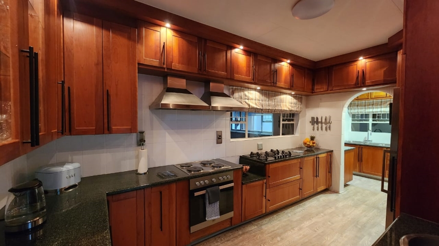 7 Bedroom Property for Sale in Winchester Hills Gauteng