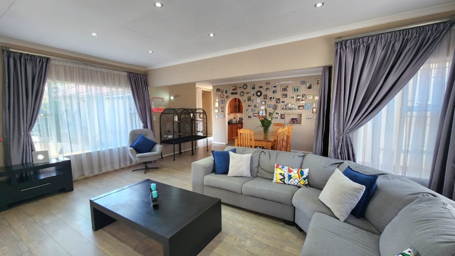 7 Bedroom Property for Sale in Winchester Hills Gauteng