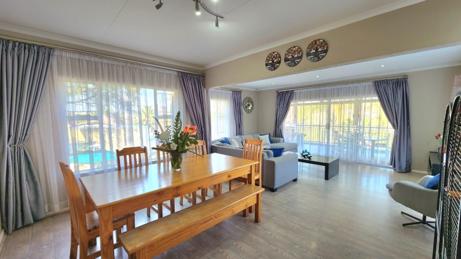 7 Bedroom Property for Sale in Winchester Hills Gauteng