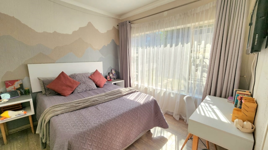 7 Bedroom Property for Sale in Winchester Hills Gauteng