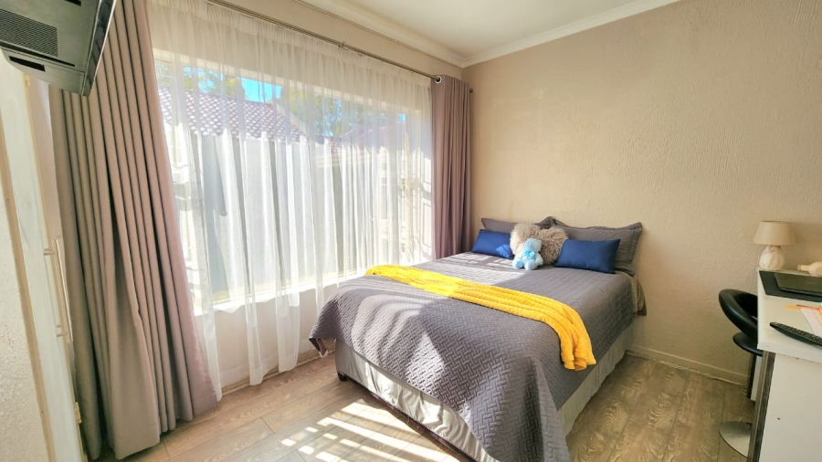 7 Bedroom Property for Sale in Winchester Hills Gauteng