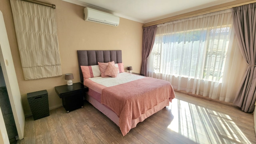 7 Bedroom Property for Sale in Winchester Hills Gauteng