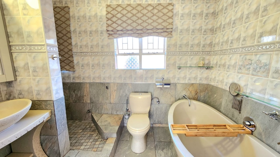 7 Bedroom Property for Sale in Winchester Hills Gauteng