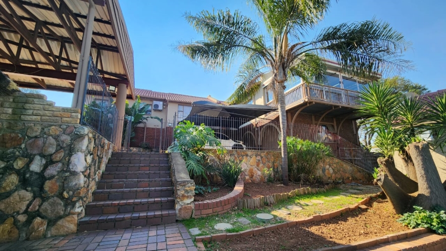 7 Bedroom Property for Sale in Winchester Hills Gauteng