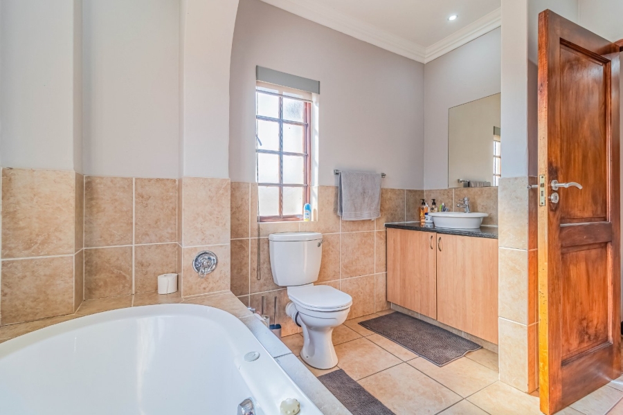 3 Bedroom Property for Sale in Bedfordview Gauteng