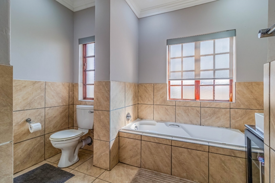 3 Bedroom Property for Sale in Bedfordview Gauteng