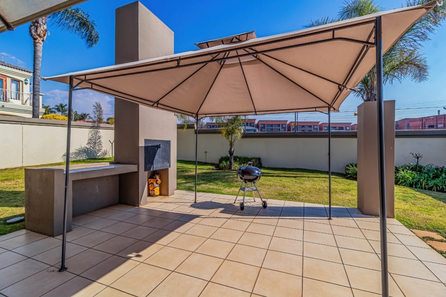 3 Bedroom Property for Sale in Bedfordview Gauteng