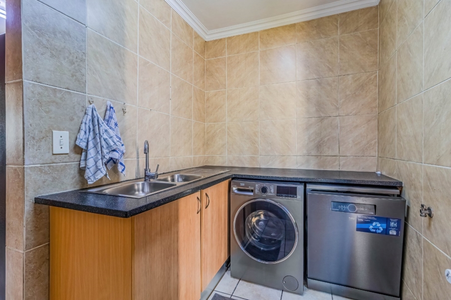 3 Bedroom Property for Sale in Bedfordview Gauteng