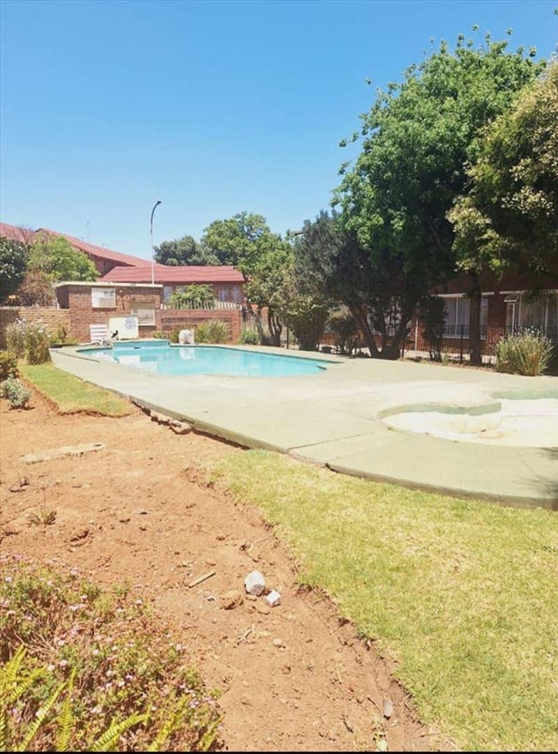 1 Bedroom Property for Sale in Kempton Park Central Gauteng