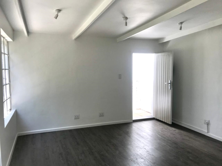 To Let 1 Bedroom Property for Rent in Observatory Gauteng