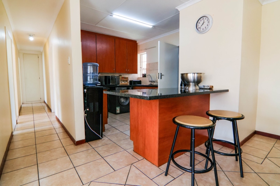 To Let 3 Bedroom Property for Rent in The Reeds Gauteng
