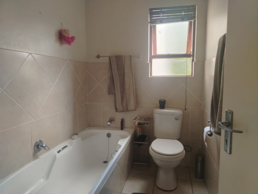 2 Bedroom Property for Sale in Jukskei Park Gauteng