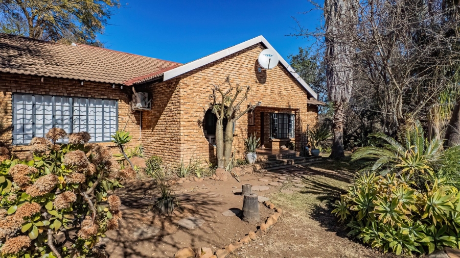 Commercial Property for Sale in Dinokeng Game Reserve Gauteng