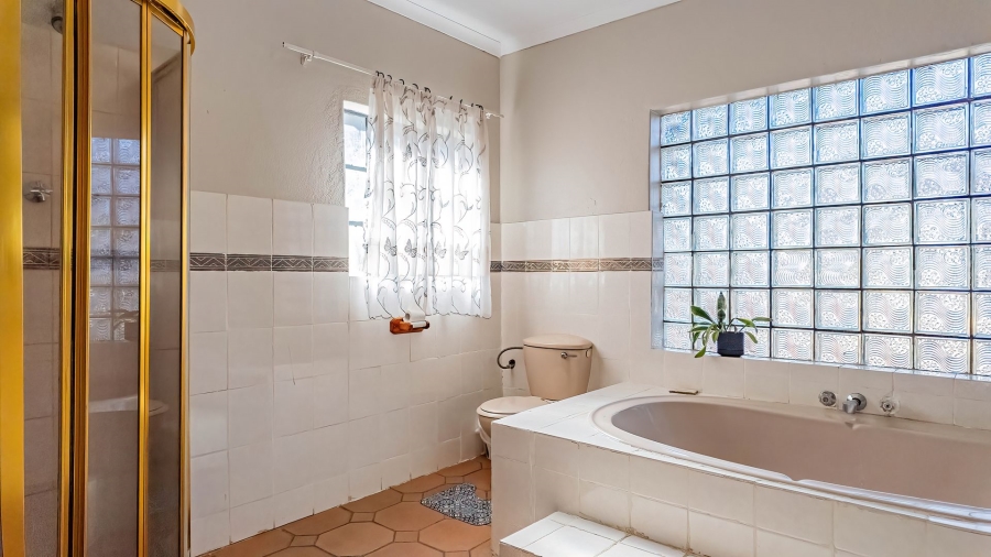 Commercial Property for Sale in Dinokeng Game Reserve Gauteng