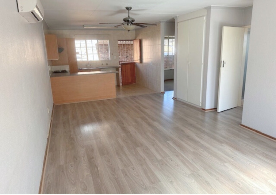 To Let 2 Bedroom Property for Rent in Honeydew Manor Gauteng