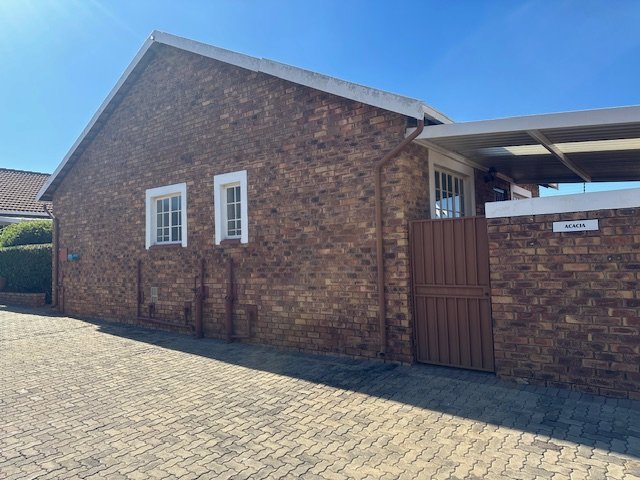 To Let 2 Bedroom Property for Rent in Honeydew Manor Gauteng