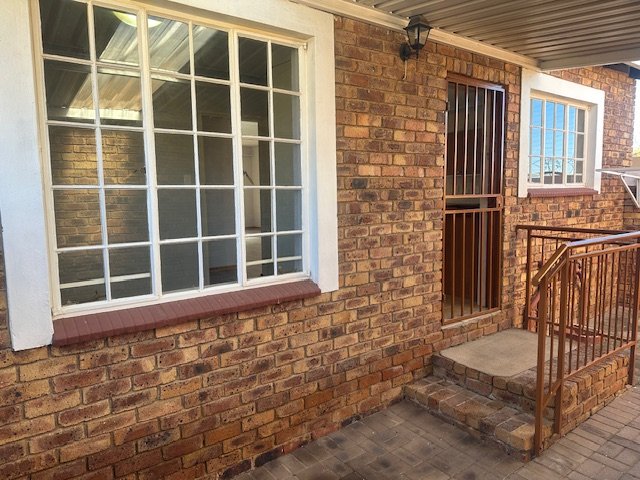 To Let 2 Bedroom Property for Rent in Honeydew Manor Gauteng