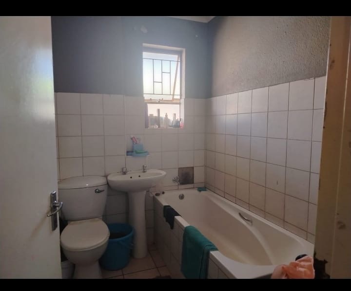 2 Bedroom Property for Sale in Kempton Park Ah Gauteng